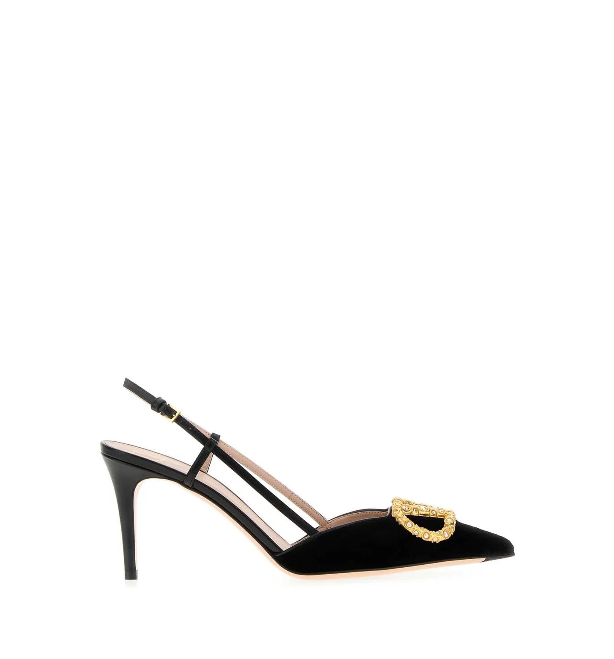 VLogo Signature Pointed Toe Pumps