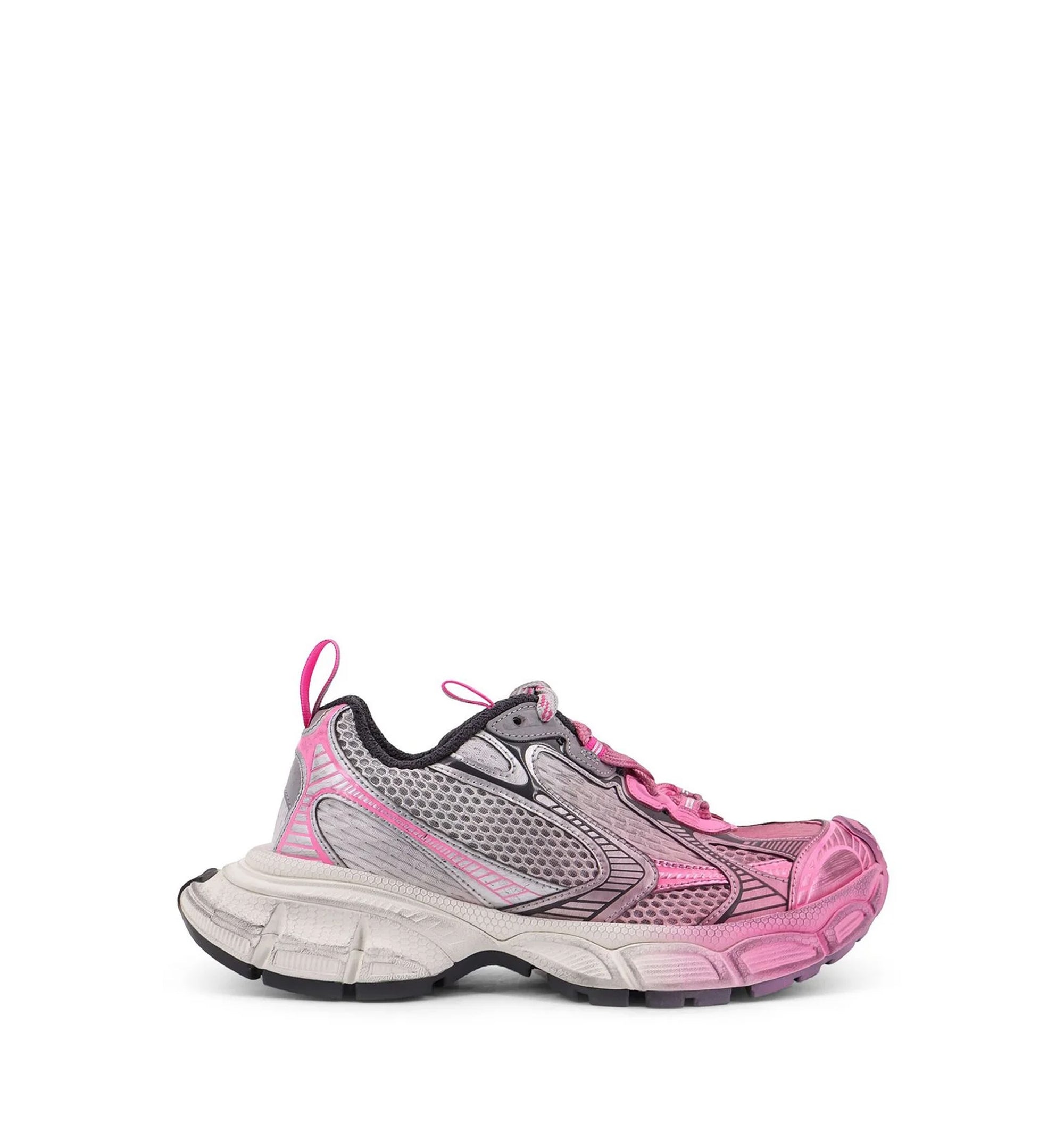 3XL Toe Spray Sneakers