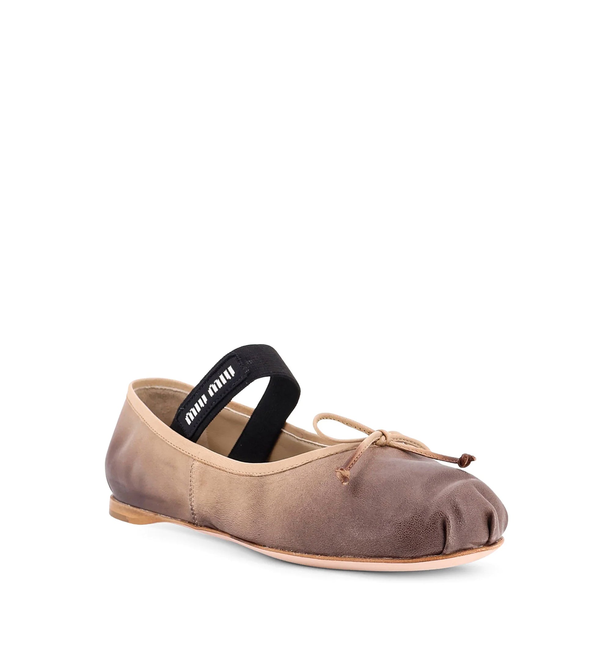 Leather ballerinas