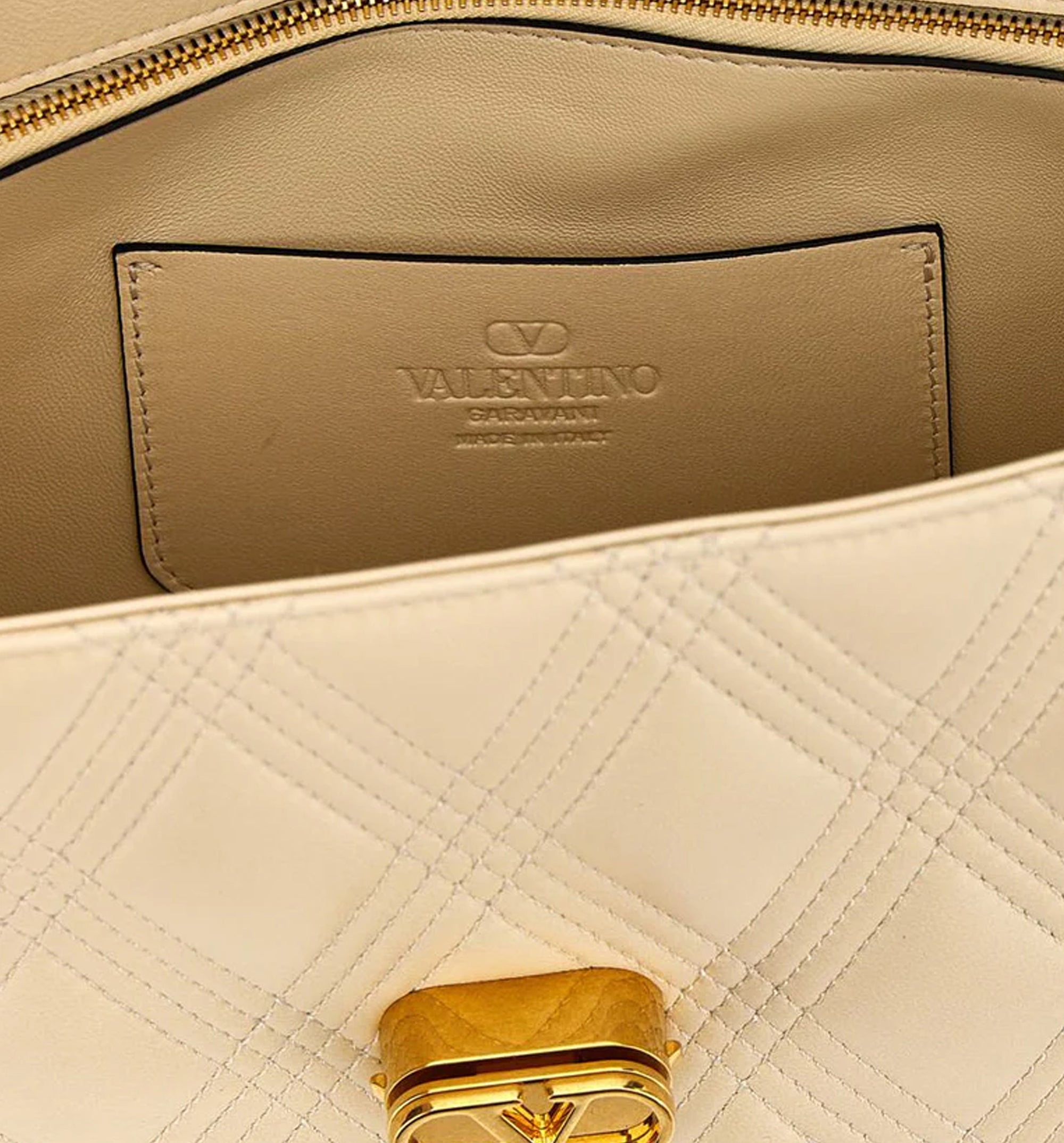 Quiltie 67' M Shoulder Bag