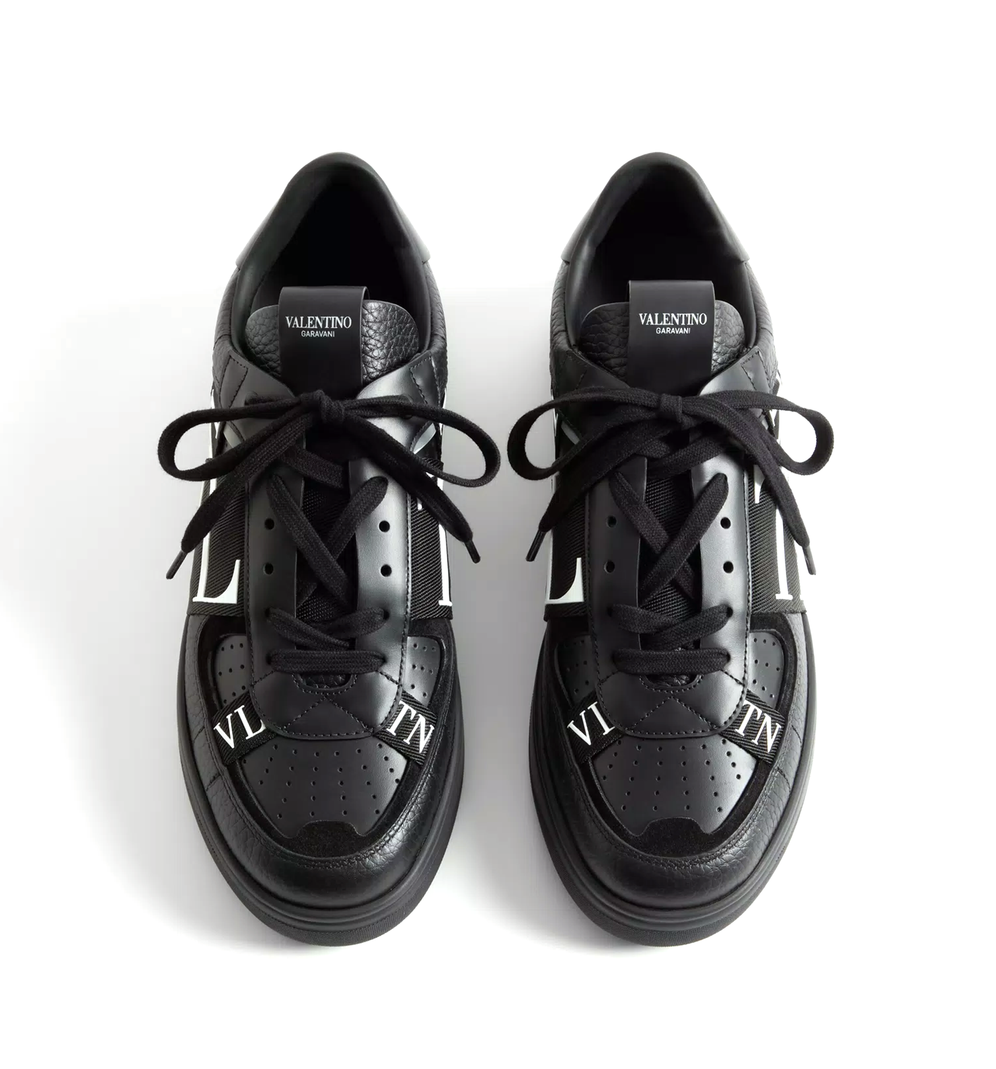 Low-Top Calfskin Vl7N Sneaker With Bands