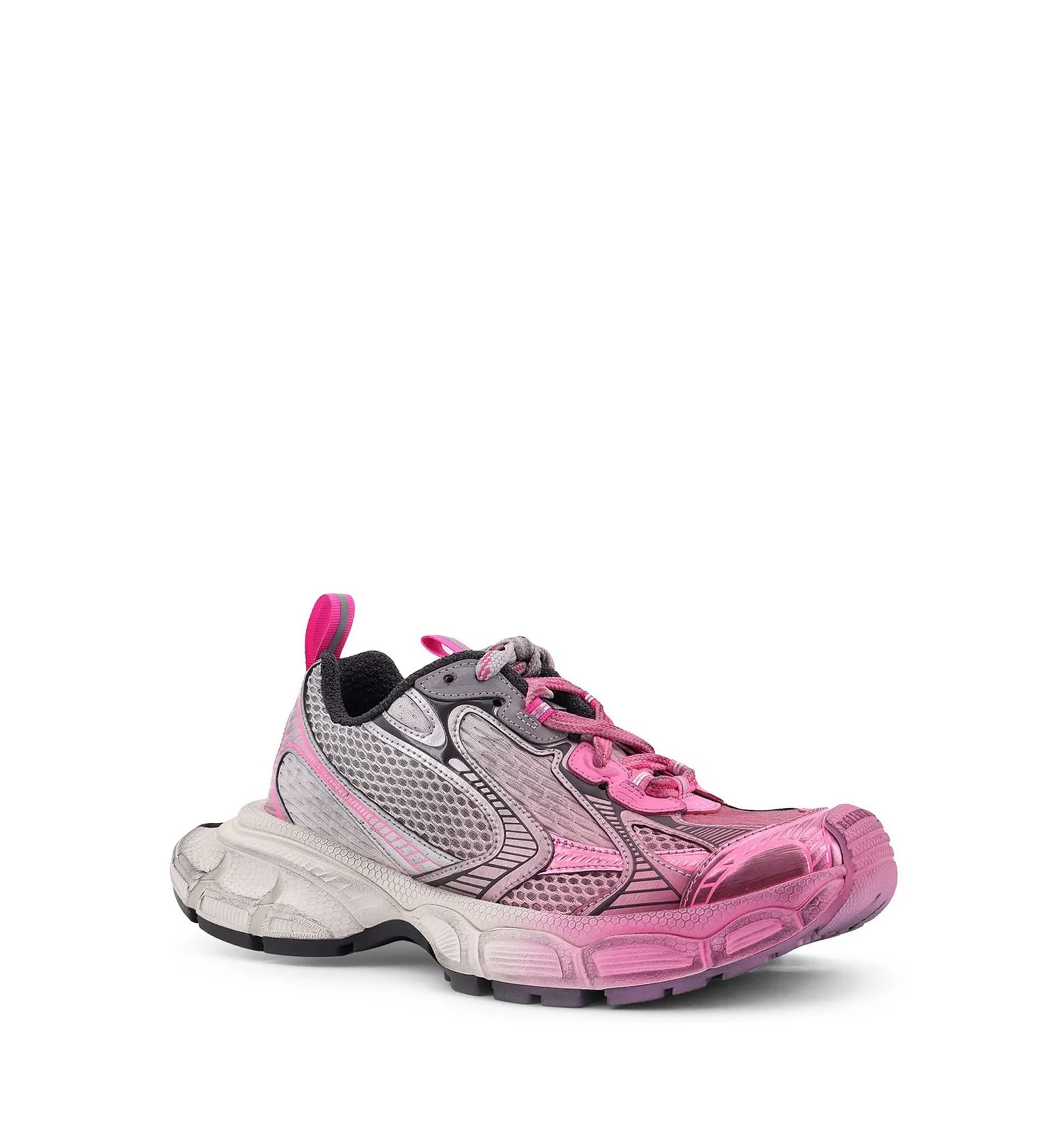 3XL Toe Spray Sneakers