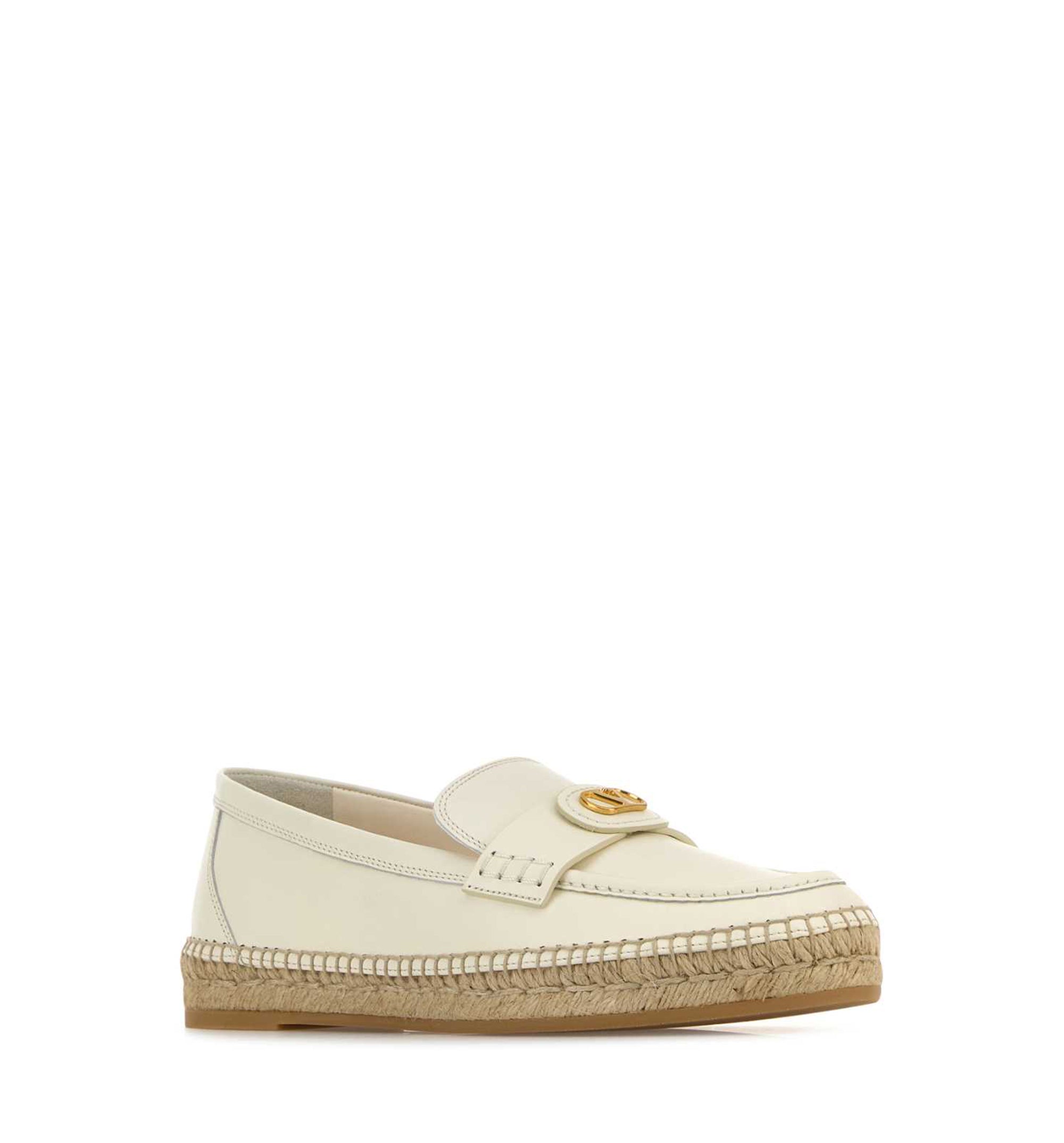 VLogo Signature Leather Loafers