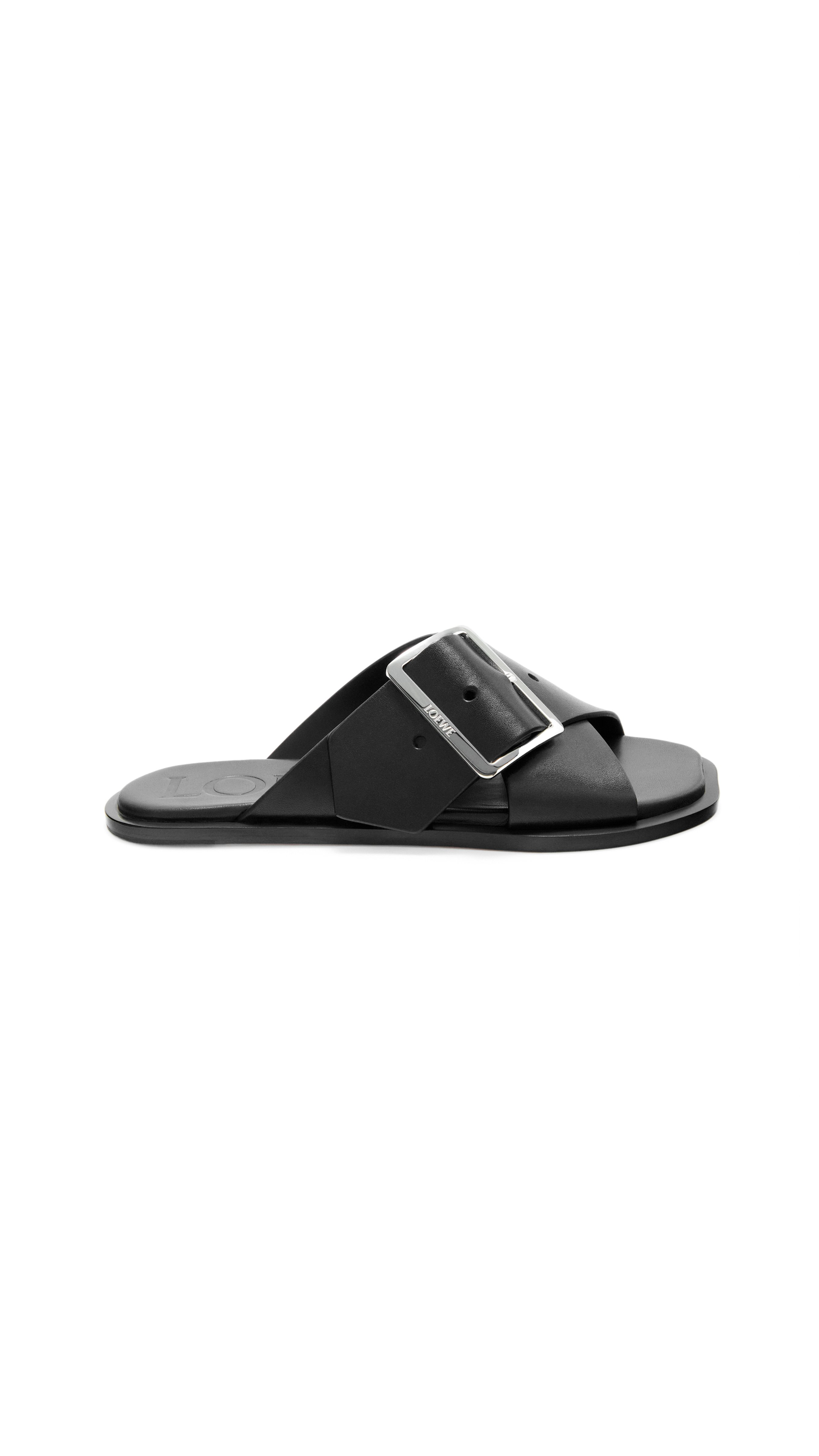 Petal Belt Flat Sandal In Vegetable-tanned Calfskin - Black